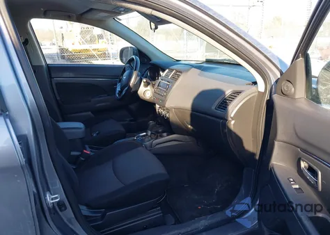 2017 Mitsubishi Outlander Sport 2.0 Es/2.0 Le z USA, uszkodzony, nr VIN JA4AP3AU0HZ008961